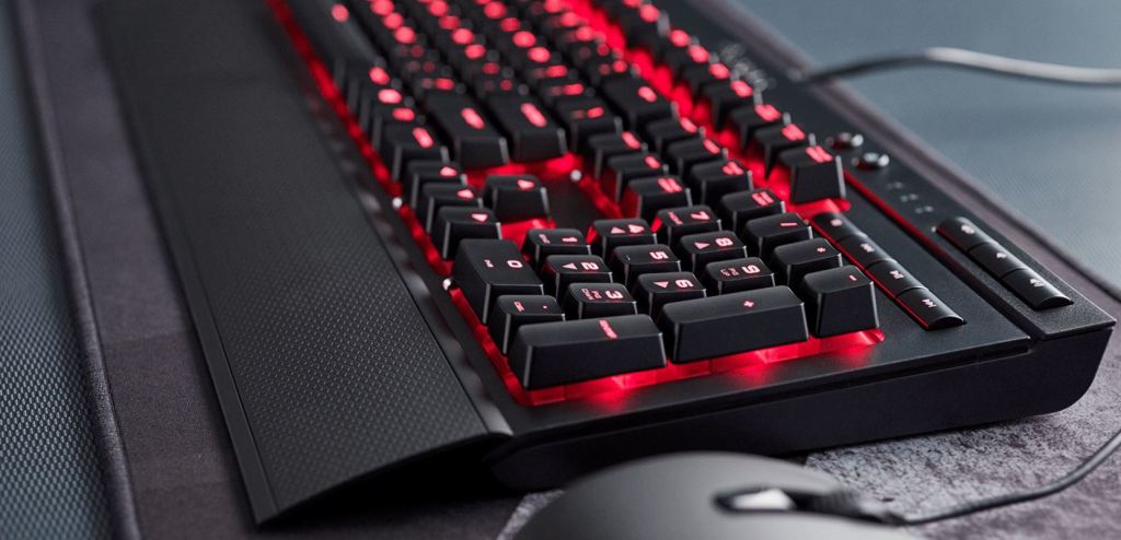 Herní klávesnice Corsair K68 podsvícení červené MX Red