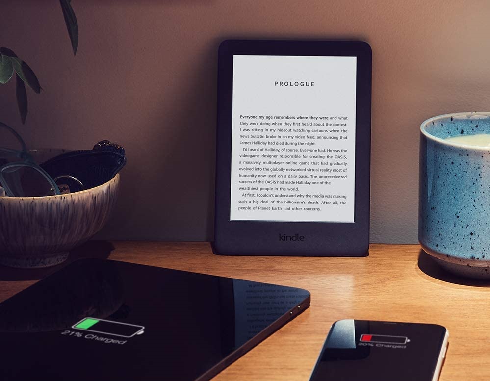 Čtečka knih Amazon Kindle 2020, 8 GB, 6", podsvícená, černá