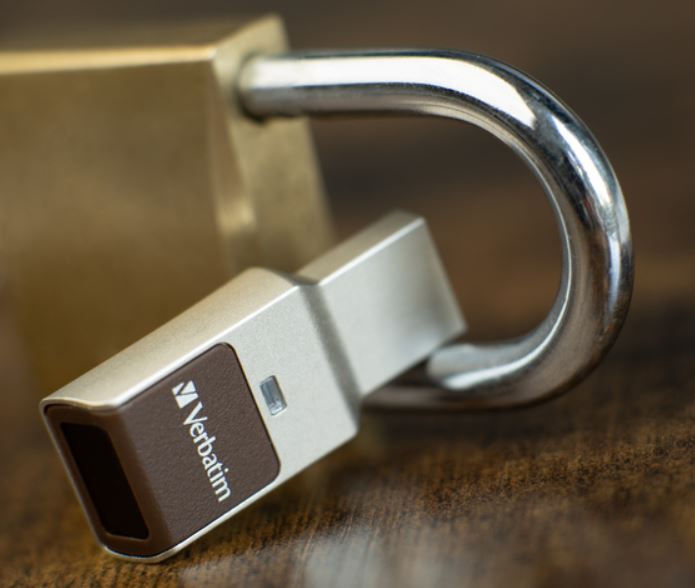 VERBATIM Fingerprint Secure Drive 32GB USB 3.0