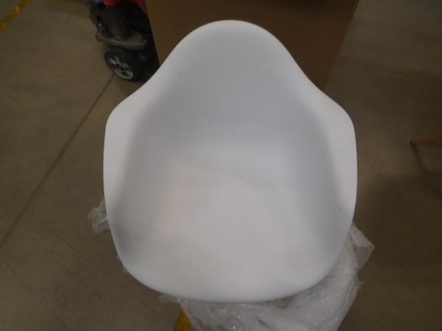 Jedálenská stolička Toxic biela - II. akosť