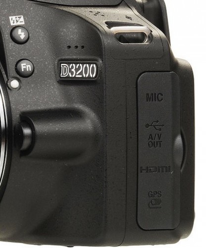 Nikon D3200 + 18-55 AF-S DX VR II + 55-300 AF-S VR