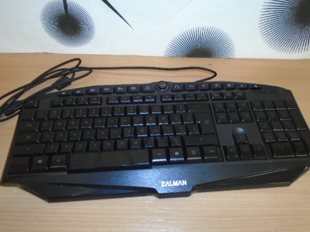 Zalman ZM-K400G USB CZ, čierna ROZBALENO